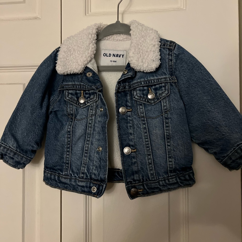 EUC 12-18mos toddler jean jacket with Sherpa lining on neckline